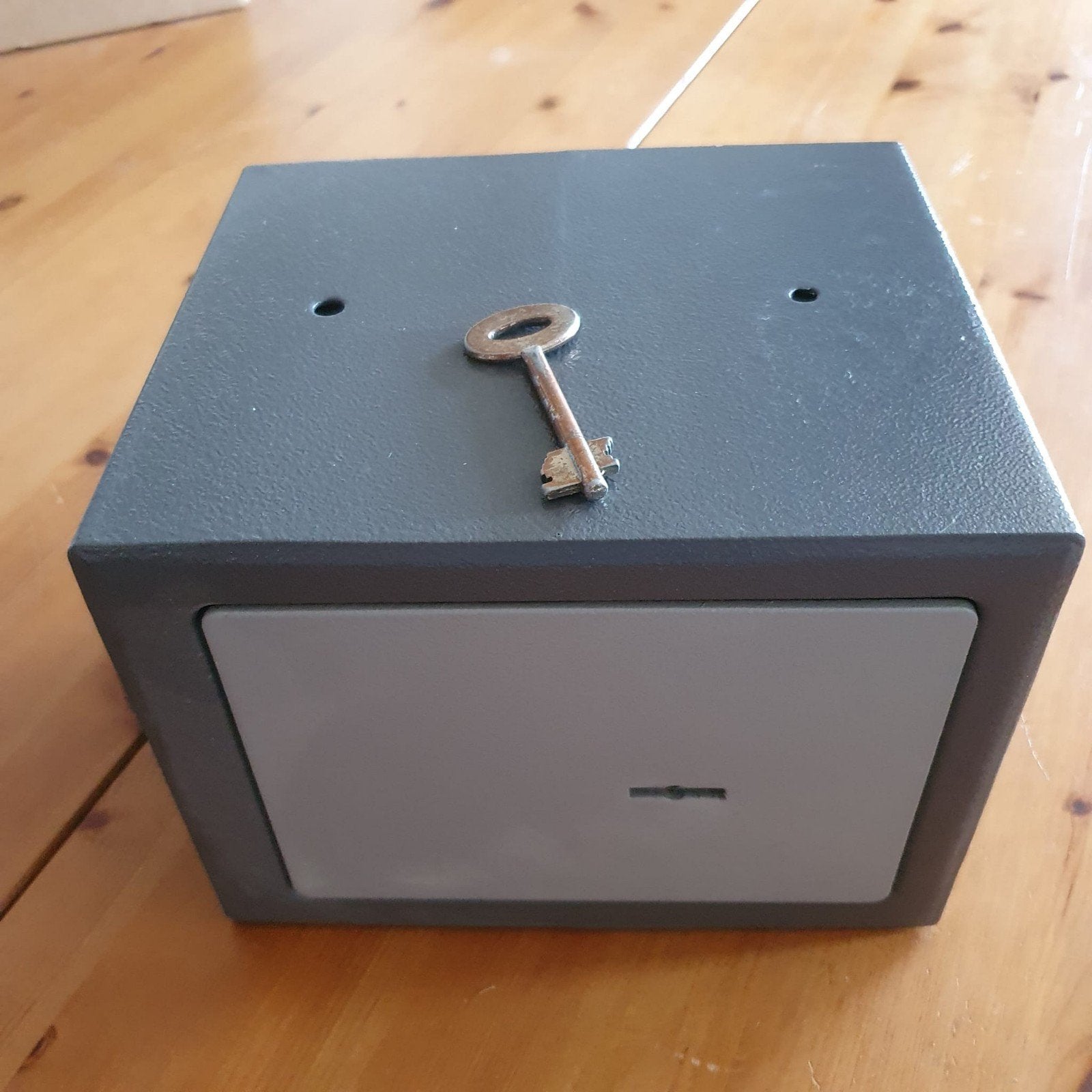 Kleine kluis te koop, Huis en Inrichting, Brandblussers en Brandkasten, Ophalen of Verzenden