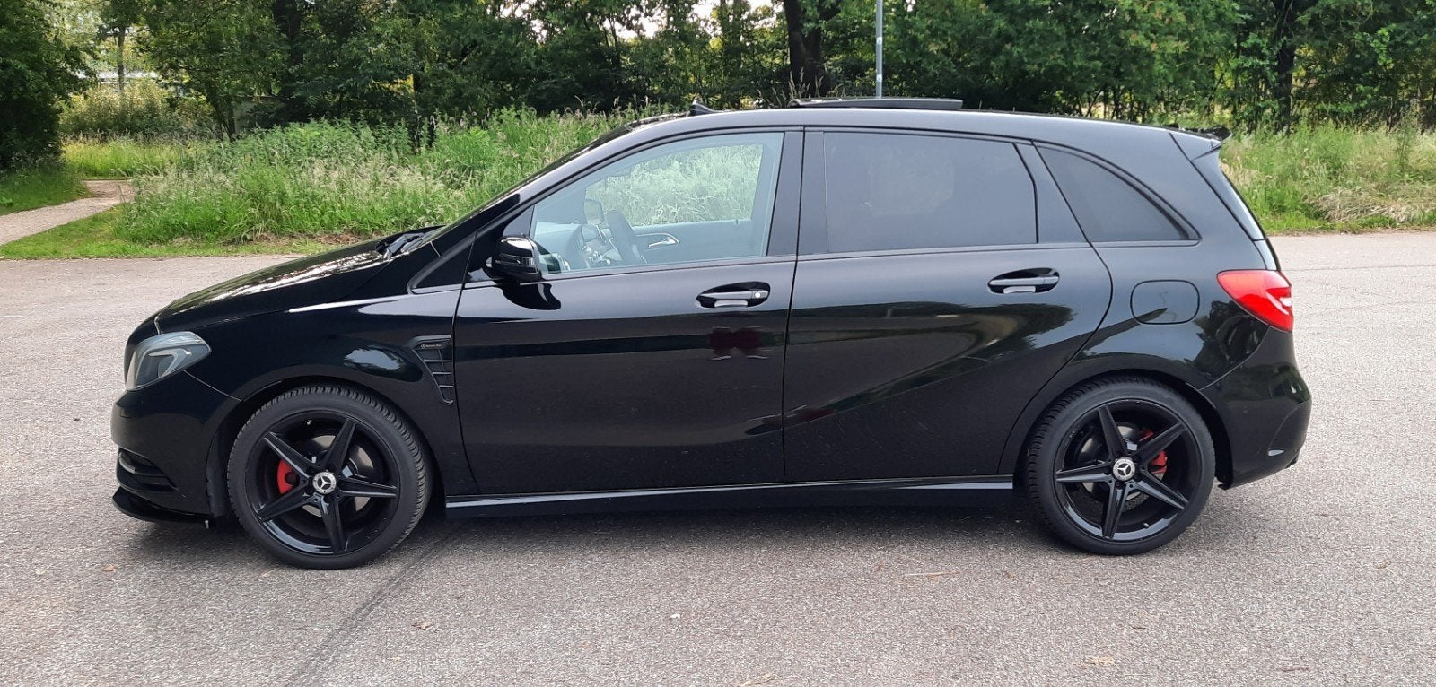 Mercedes B-Klasse 200 Aut|Prestige|Pano|Navi|Leer|Memo|APK, Auto's, Mercedes-Benz, 1325 kg, Euro 6, Zwart, Bruin