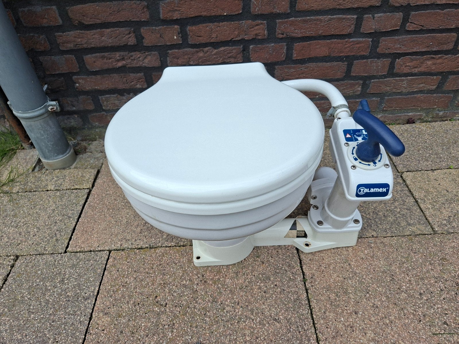 talamex pomp toilet, Ophalen, Steen, Toilet