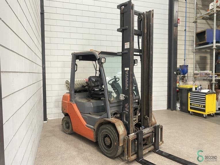 Heftrucks LPG Toyota 02-8 FGF 25 2008 Side-shift, 2000 tot 3000 kg, LPG, Heftruck, Toyota