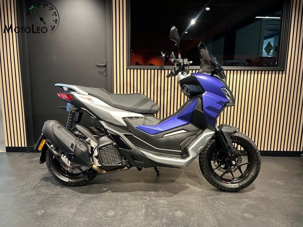 APRILIA SR GT 200 (bj 2022), Scooter, Bedrijf, Onbekend, APRILIA