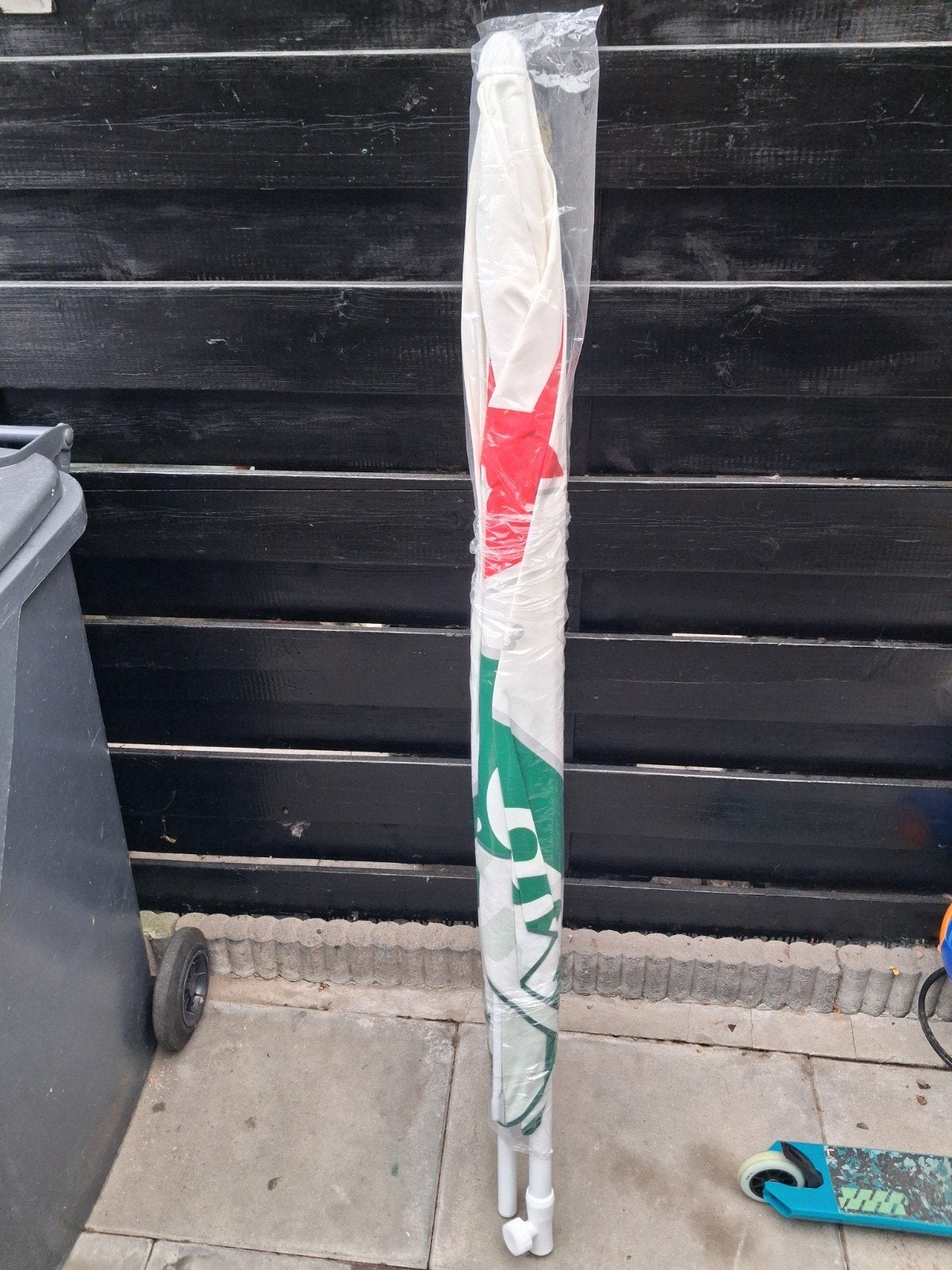 Strandparasol Heineken, Ophalen, Nieuw, 1 tot 2 meter, Strandparasol