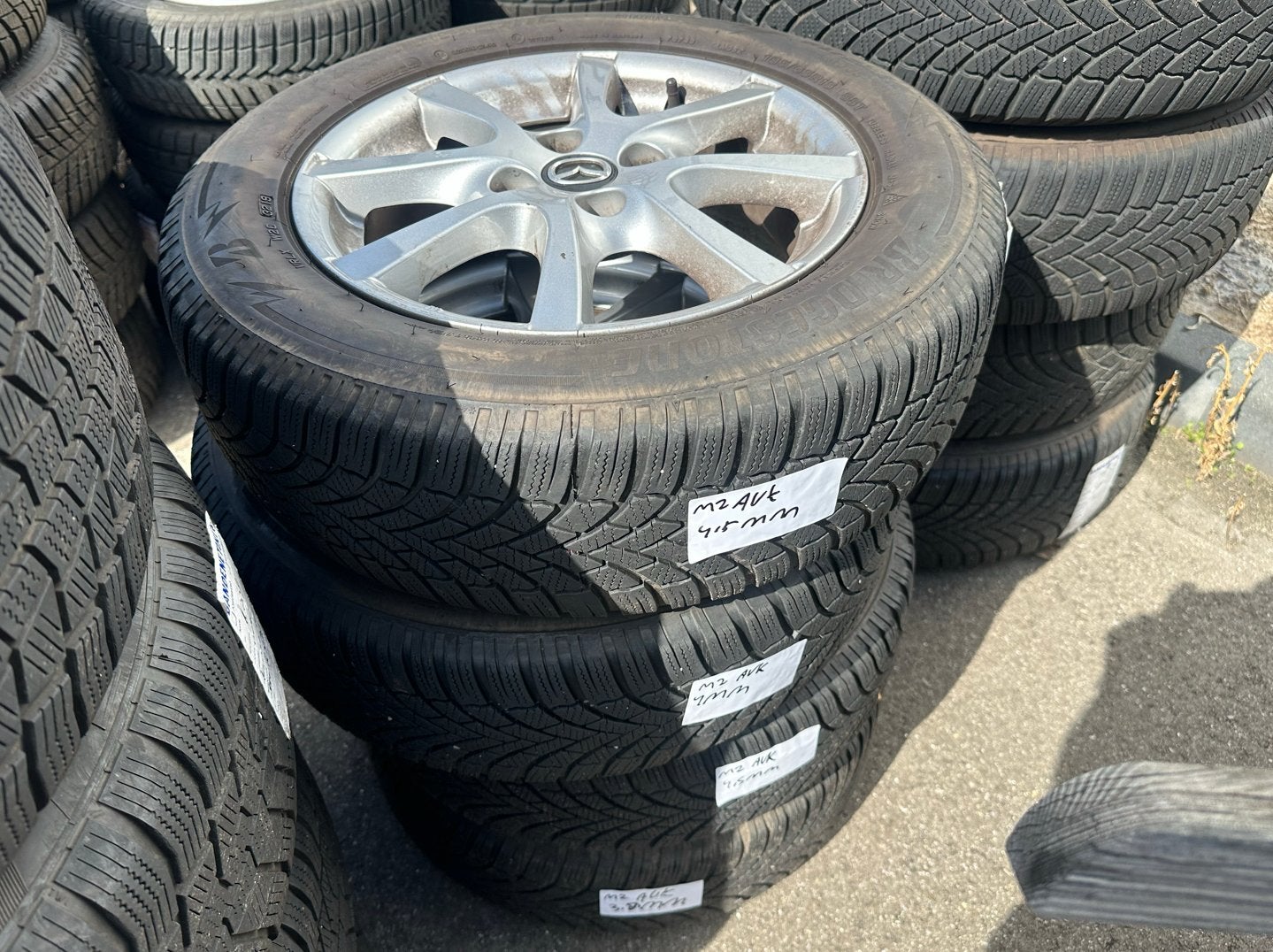 Mazda 2 Winterwielen met Bridgestone banden, Auto-onderdelen, Ophalen, Gebruikt, Winterbanden, Banden en Velgen