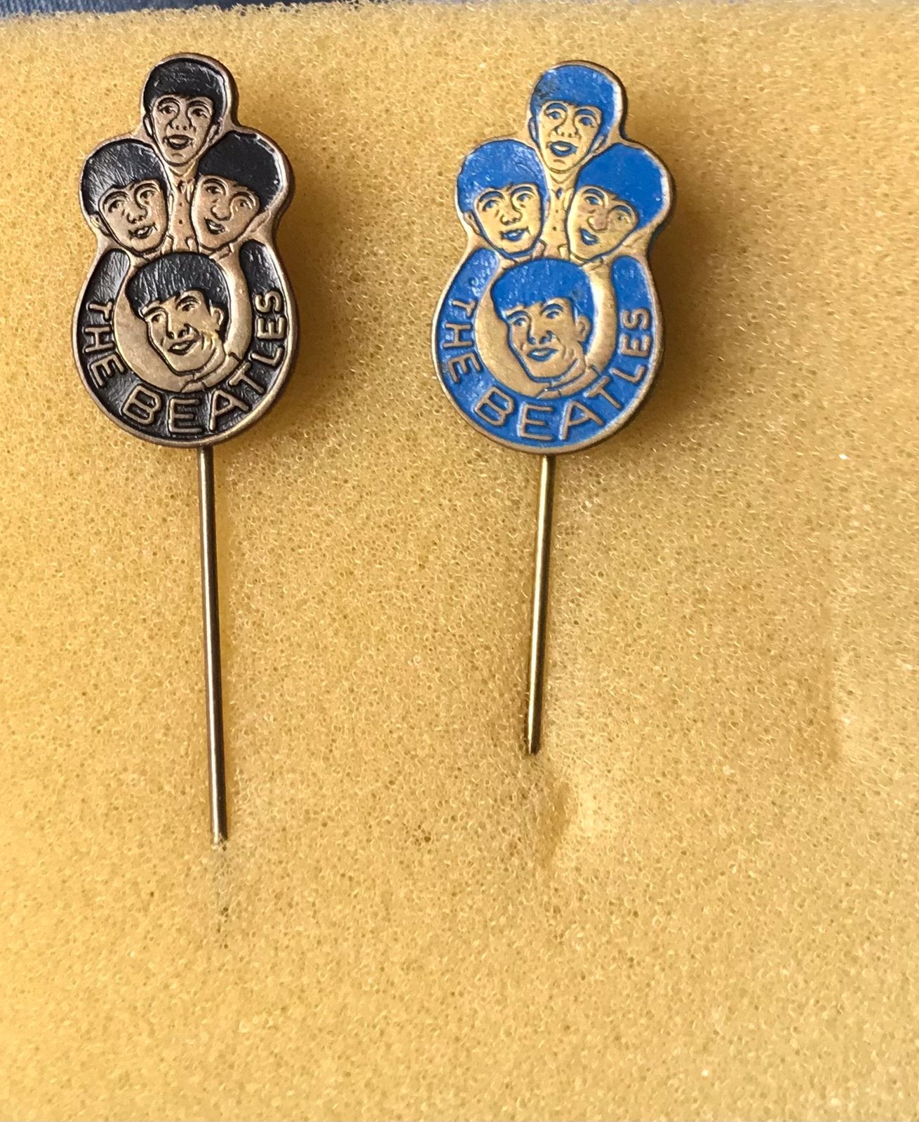 2 Oude The Beatles Speldjes, Ophalen of Verzenden, Zo goed als nieuw, Overige typen