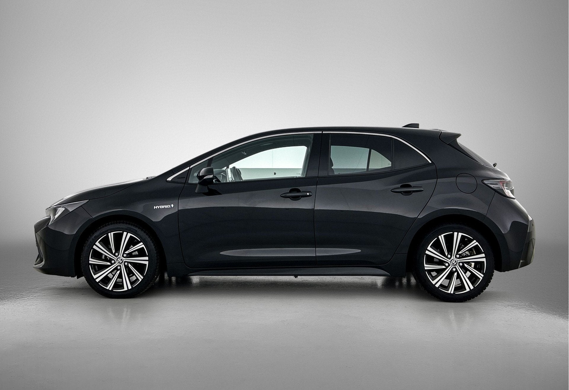Toyota Corolla 1.8 Hybrid Business Plus | Navigatie |, 12 maanden, Gebruikt, 4 cilinders, Corolla