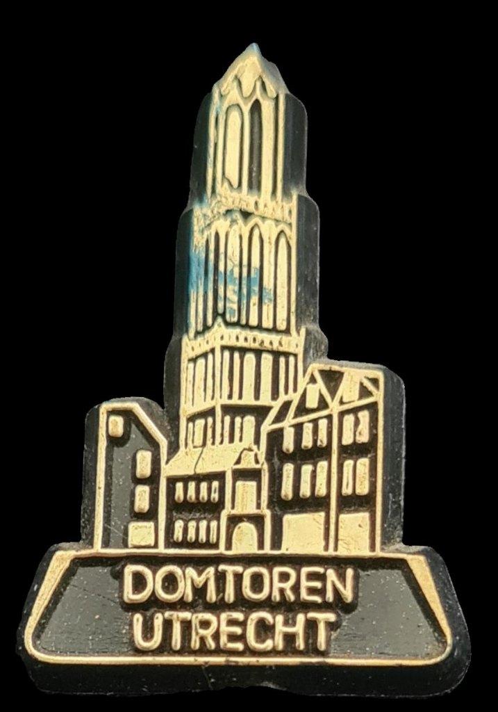 Domtoren Utrecht speld- plastic, Verzamelen, Speldjes, Pins en Buttons, Verzenden, Nieuw, Stad of Land, Speldje of Pin