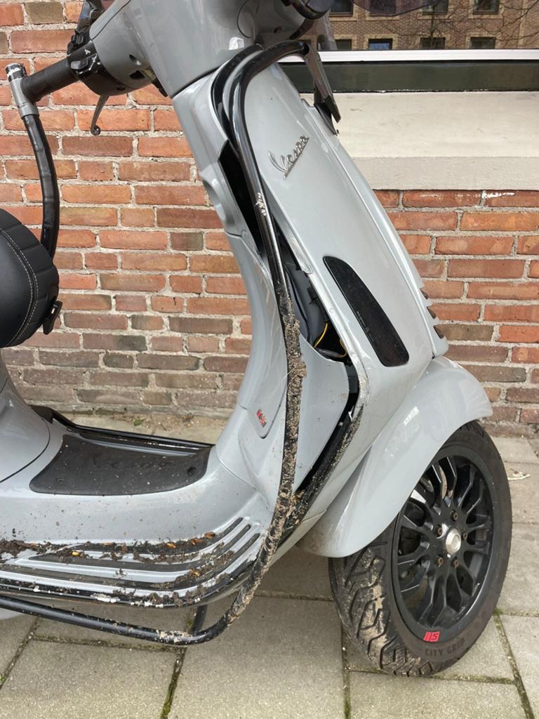 Vespa Sprint 2018 IGET Beschadigde Scooter - Start Wel., Ophalen, Gebruikt, Maximaal 45 km/u, Vespa S
