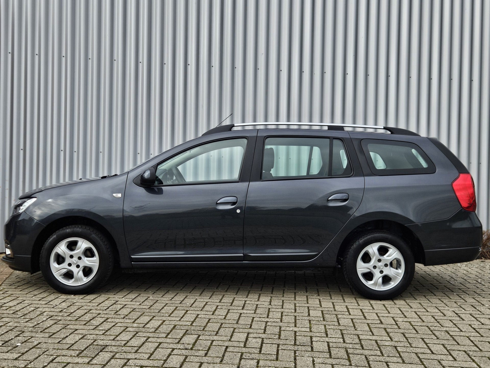 Dacia Logan MCV 0.9 TCe SL Royaal /LPG/Cruise/Camera/Airco!, Voorwielaandrijving, 898 cc, Stof, Gebruikt