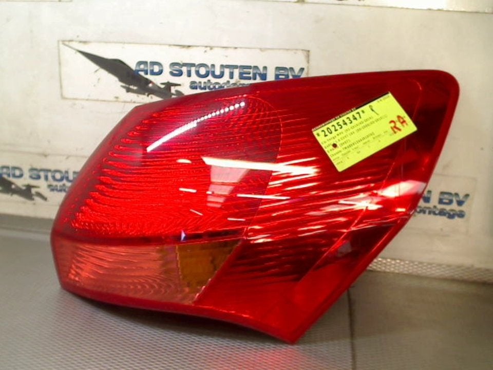 Achterlicht Rechts Kia Venga (2010-02/2019-03) 02060410R, Auto-onderdelen, Info@kia.de, Kia Deutschland GmbH, Gebruikt, Theodor-Heuss-Allee 11, Frankfurt am Main 60486, , Duitsland