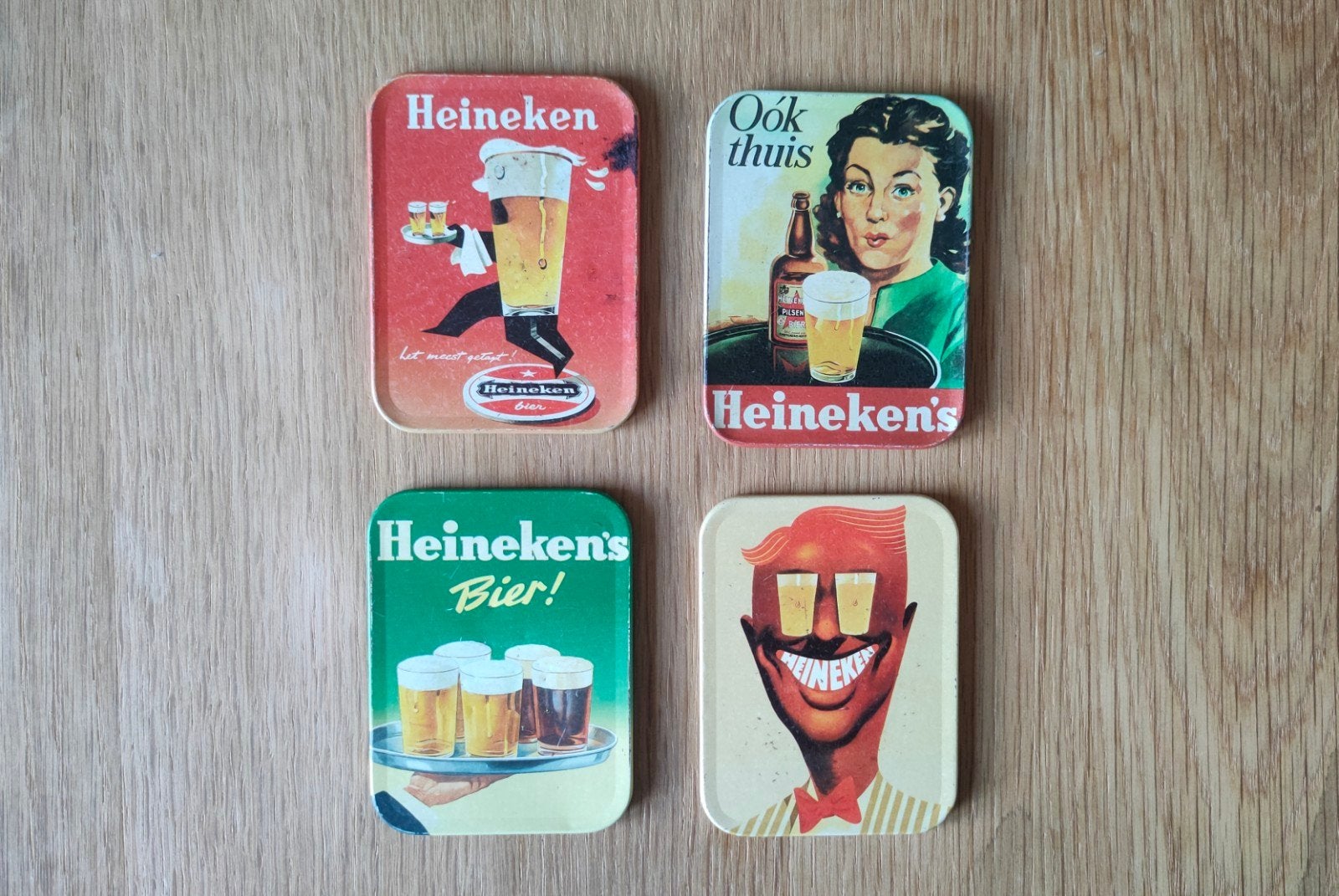 4 Heineken metalen onderzetters met nostalgische afbeelding, Ophalen of Verzenden, Zo goed als nieuw, Gebruiksvoorwerp