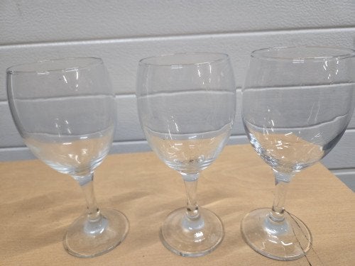 wijnglazen elegant met druppel gegraveerd, Verzamelen, Ophalen of Verzenden, 'T Olde Gre-j, Info@toldegrej.nl, Endepoelstraat 20f Didam