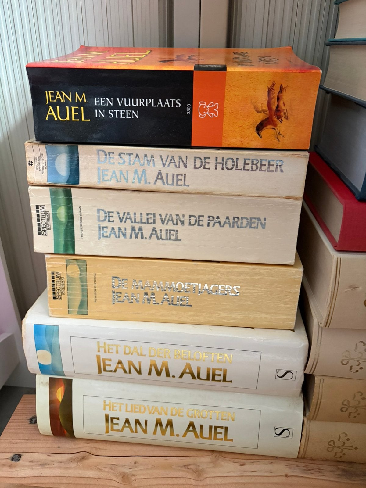 Jean M. auel, Ophalen, Gelezen, Verschillende onderwerpen