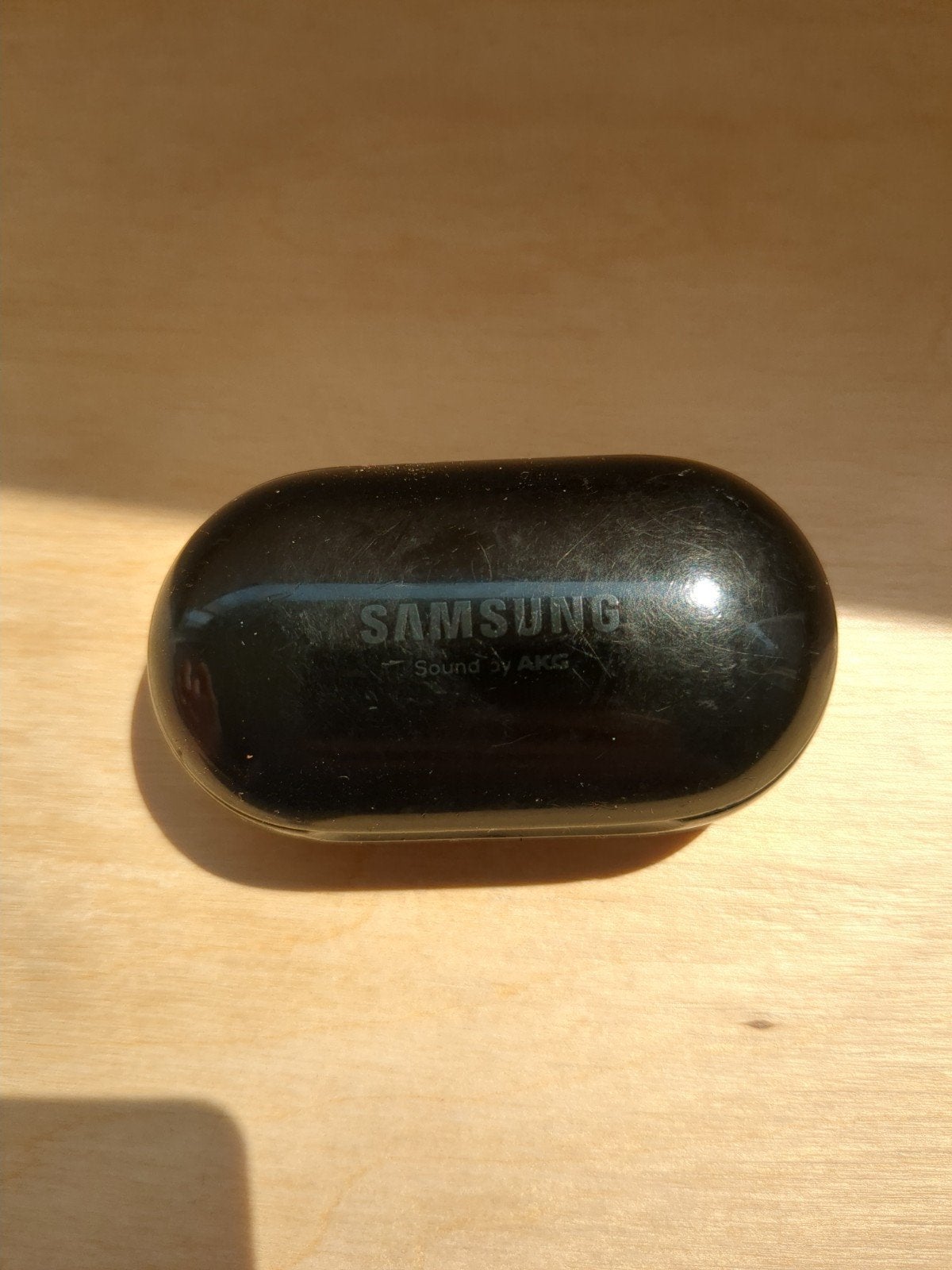 Samsung SM-R175 Oplaadcase (zonder oordopjes), Ophalen of Verzenden, Gebruikt