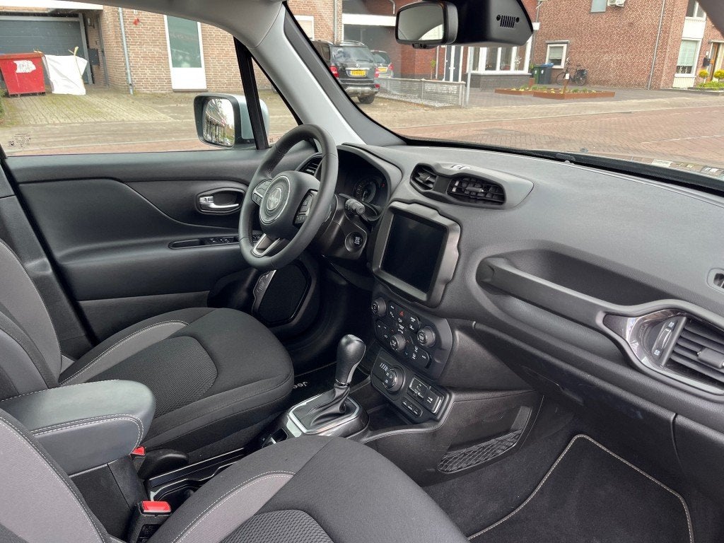 Jeep RENEGADE 4XE 240 PLUG-IN HYBRID 4WD ELECTRIC LIMITED /, Auto's, Jeep, Automaat, Gebruikt, Euro 6, 4 cilinders