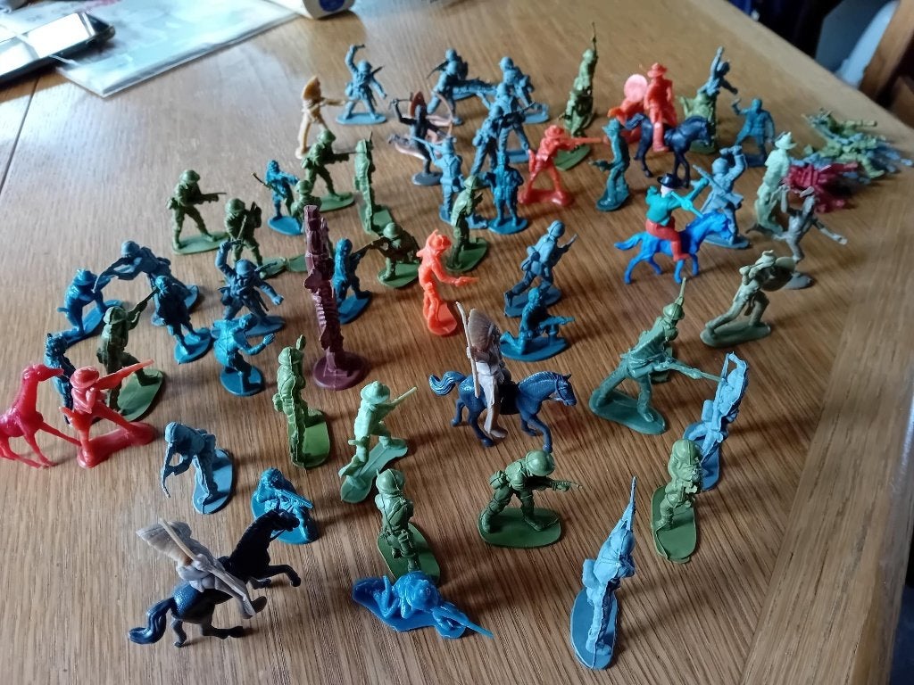 Kunststof legerpoppetjes, indianen en cowboys 67 stuks 6cm, Ophalen of Verzenden, Gebruikt
