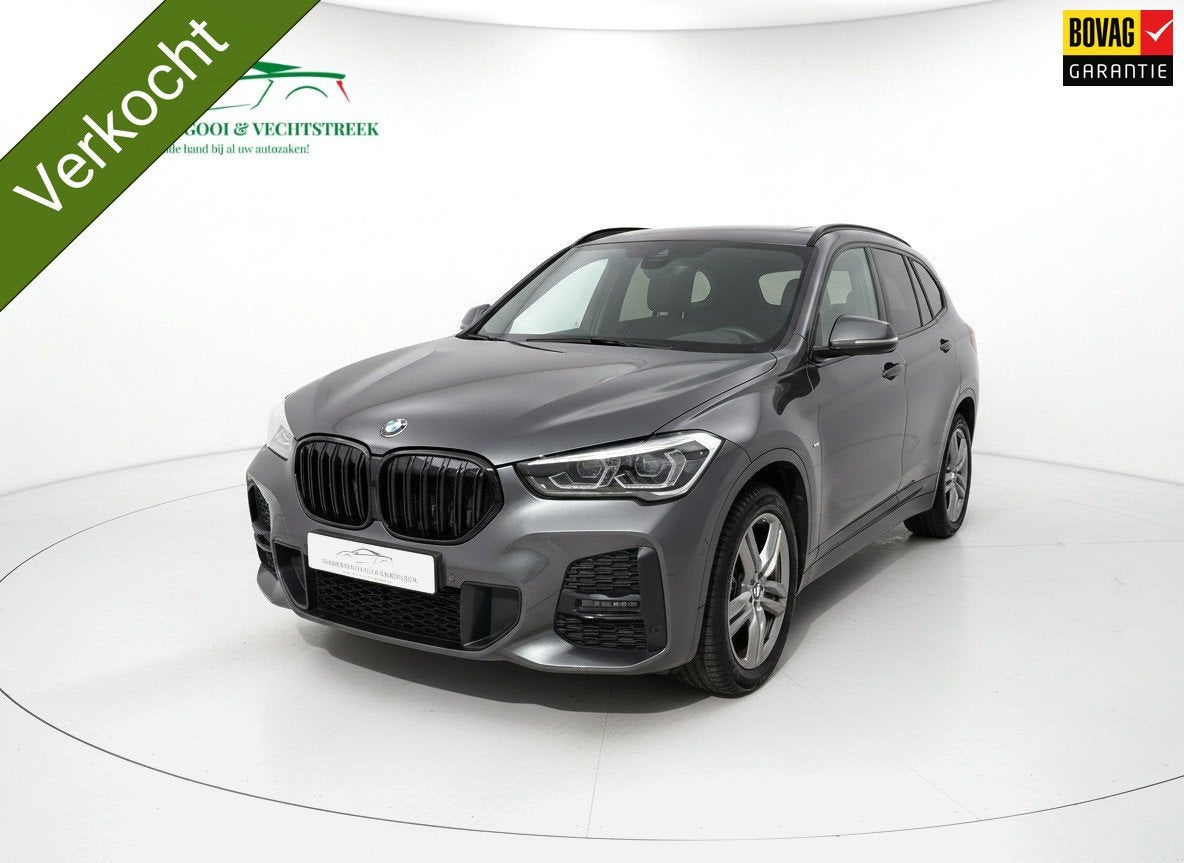 BMW X1 SDrive18i High Exec. M-Sport - Panorama - Trekhaak -, Auto's, 136 pk, Gebruikt, Zwart, Bedrijf