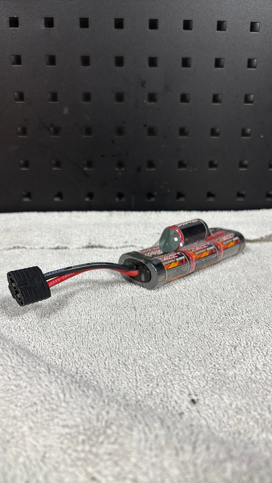 Traxxas bestuurbare auto accu, Ophalen of Verzenden, Gebruikt