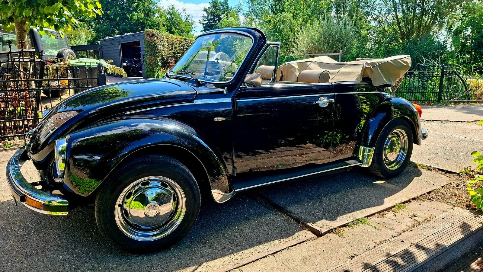 VW Kever 1303 Karmann Cabriolet – 1975 – 1600 cc, Cabriolet, Particulier, 870 kg, Geïmporteerd