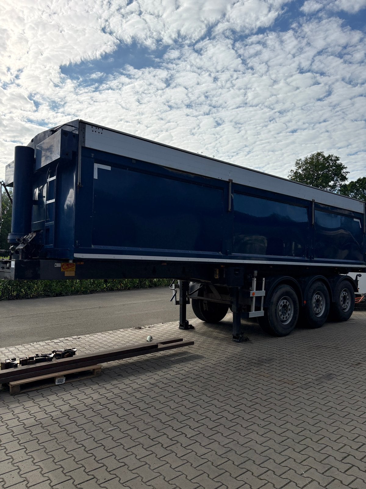 Kieper met kleppen, Bedrijf, Te koop
