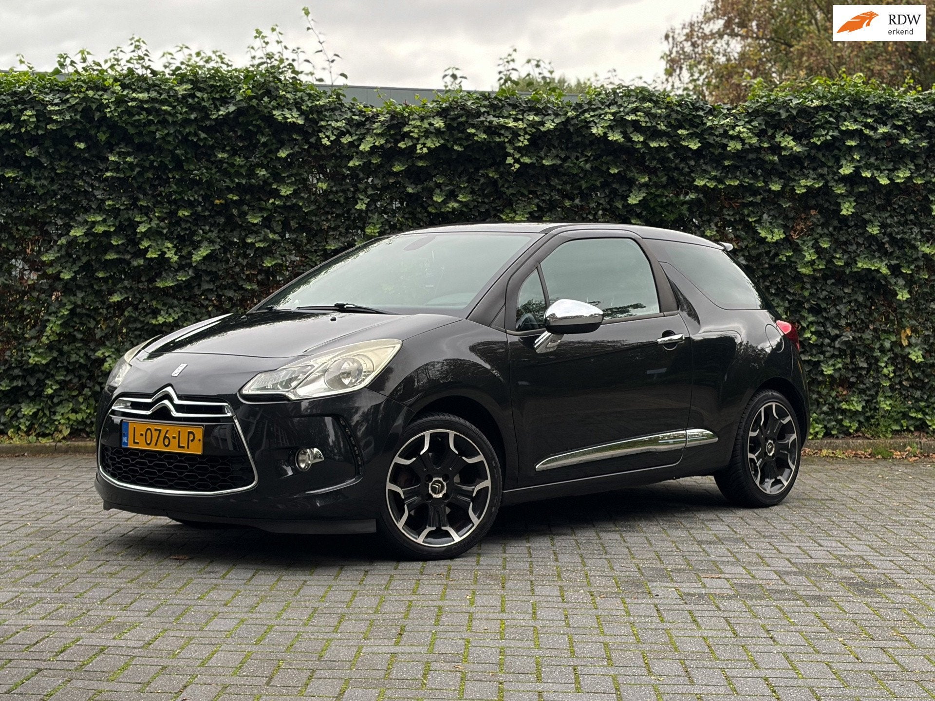Citroen DS3 1.6 THP Sport Chic | Full Option | Nieuwe APK, Euro 5, 15 km/l, Gebruikt, Zwart