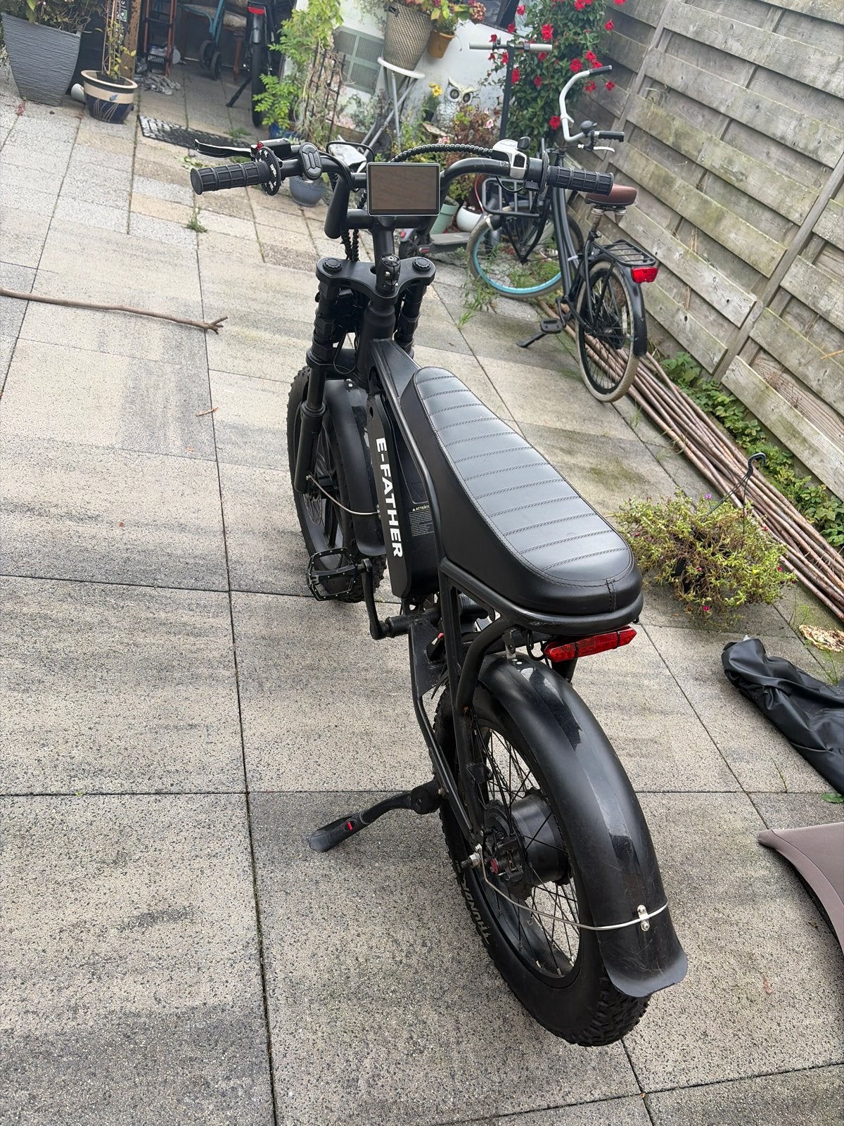 Foto 3 van E-FATHE Fatbike - Zo goed als nieuw