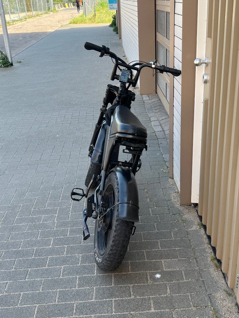 Ouxi v8 Fatbike Custom, Zo goed als nieuw, 59 cm of meer, 30 tot 50 km per accu, Ophalen