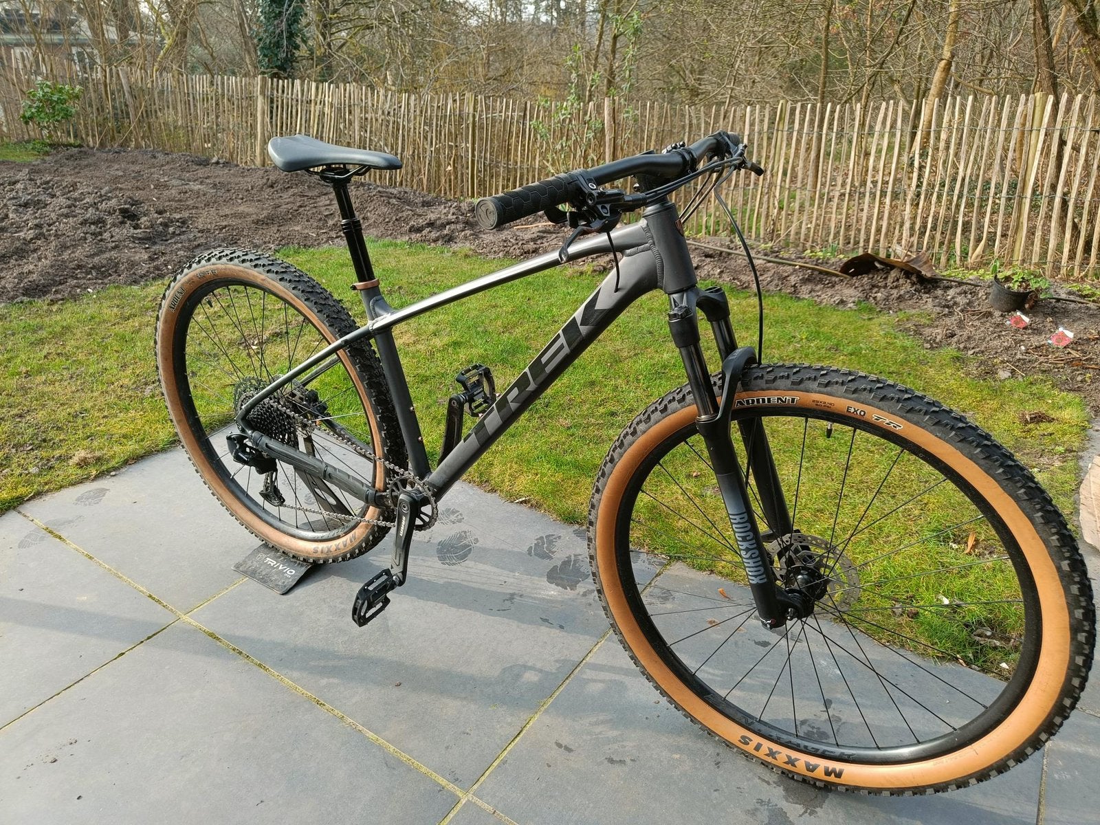 Trek marlin 8 gen 3 (maat M/L)