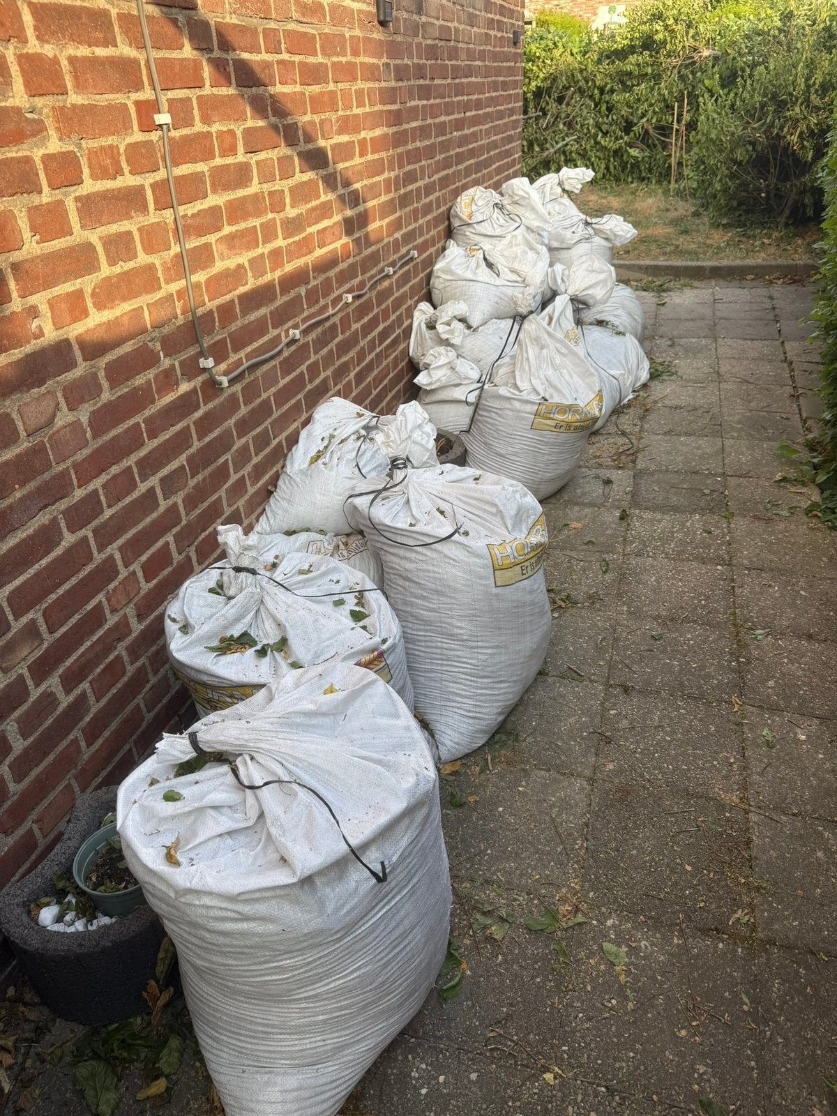 Gratis tuingrond in stevige zakken – zelf afhalen, Ophalen, Tuinaarde
