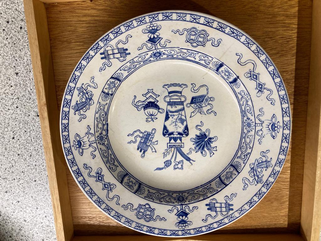 Te koop 2 potiche blauwe borden van Petrus Regout, Antiek en Kunst, Ophalen