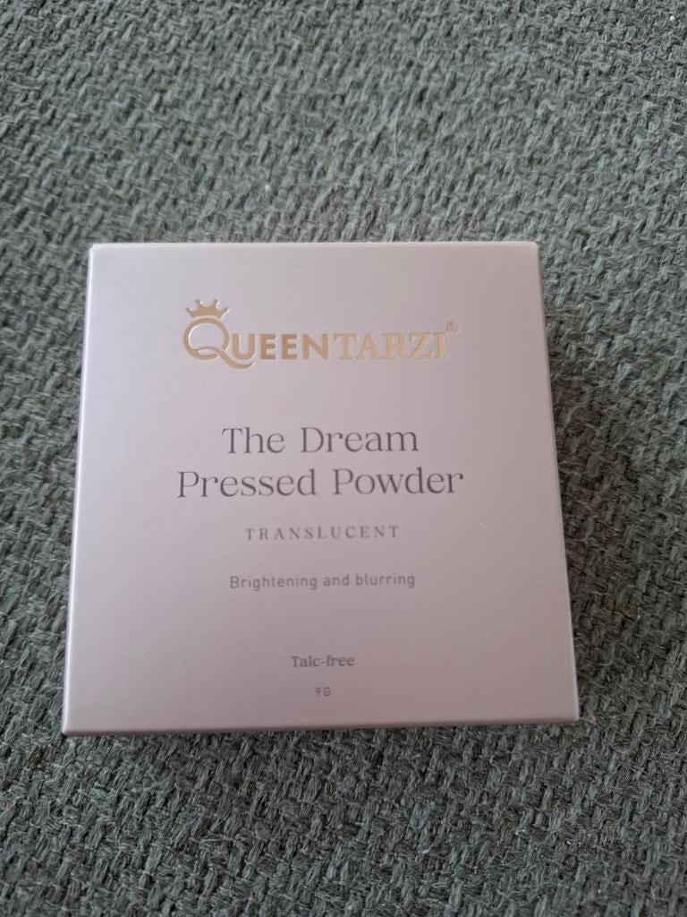 QUEENTARZI The Dream Pressed Powder Translucent, Ophalen of Verzenden, Nieuw, Gehele gezicht, Make-up