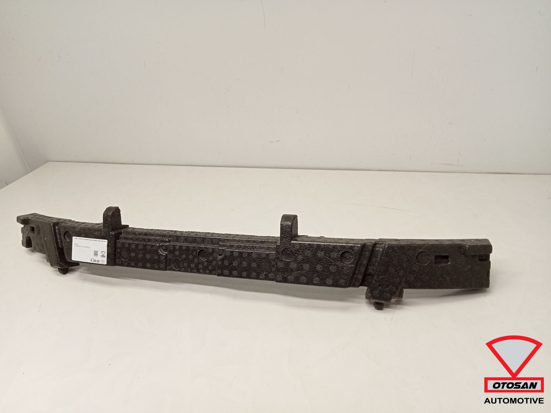 Audi a3 8U 2011-2019 bumper balk schuim voor 8u0807550d, Gebruikt, AUDI AG, Auto-Union-Strasse 1
85045  Ingolstadt, DE, Kundenbetreuung@audi.de