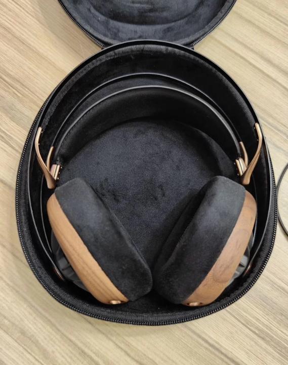 Meze 109 pro