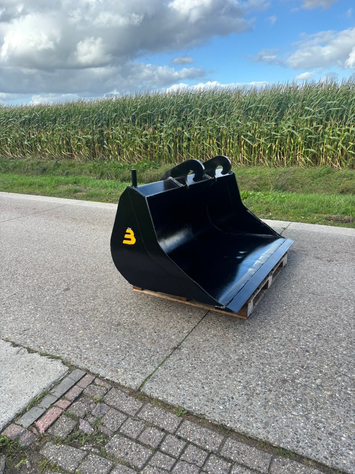 Beco kraanbak cw30, Zakelijke goederen, Ophalen, Graafmachine