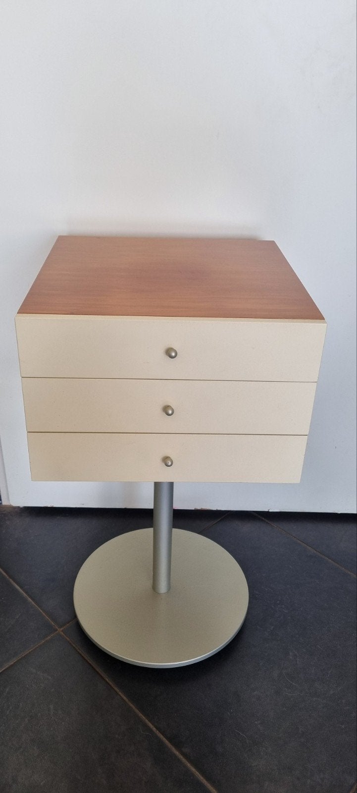 Retro vintage ladekastje met 3 lades, Minder dan 50 cm, Ophalen of Verzenden, Zo goed als nieuw, 3 of 4 laden