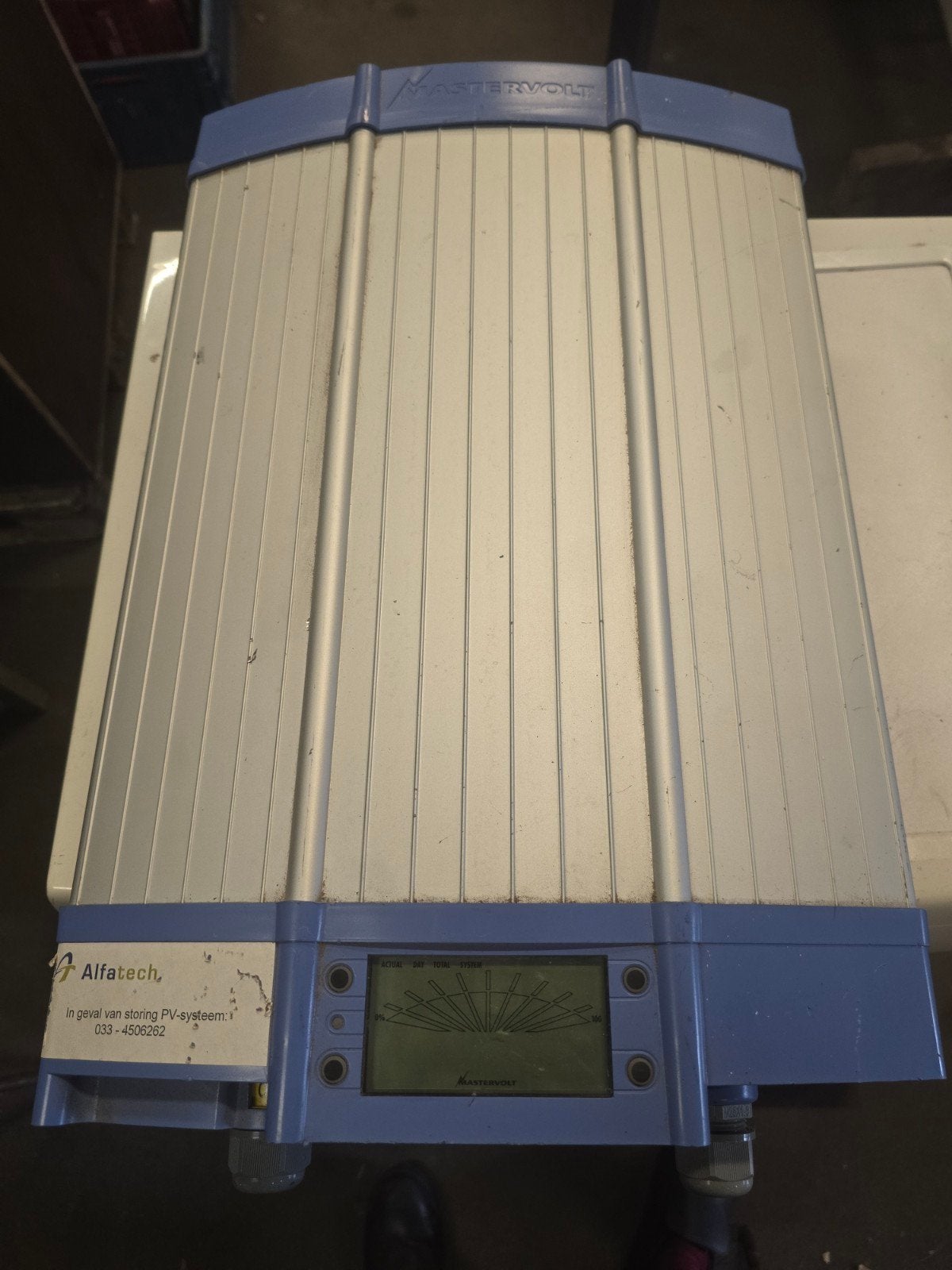 Mastervolt XS3200 SW omvormer 2500W 2 stuks, Doe-het-zelf en Verbouw, Ophalen, Overige typen