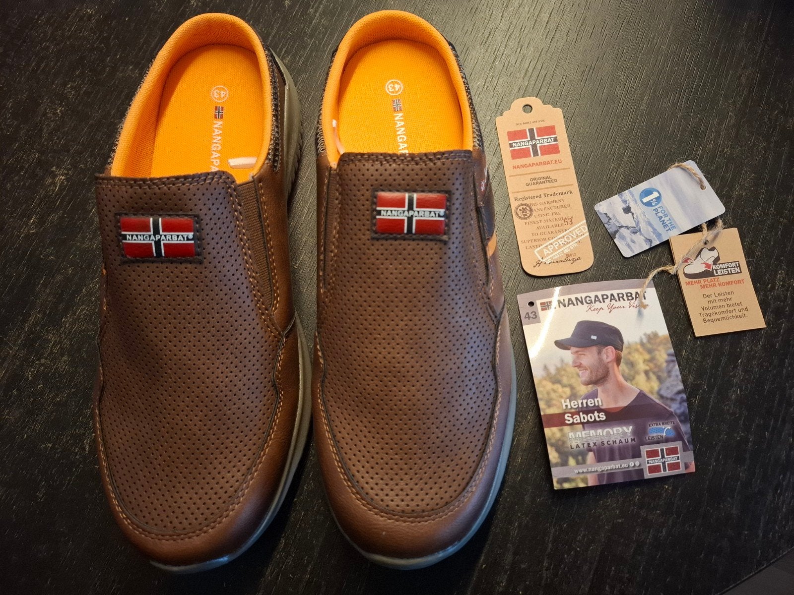 Heren instappers/slippers maat 43, lichtgewicht, Slippers, Bruin, NANGAPARBAT, Nieuw