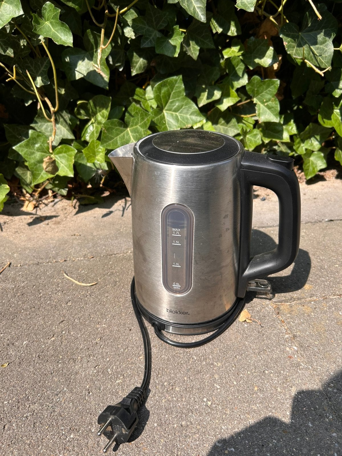 Waterkoker te koop, 1 tot 2 liter, Ophalen, Zo goed als nieuw