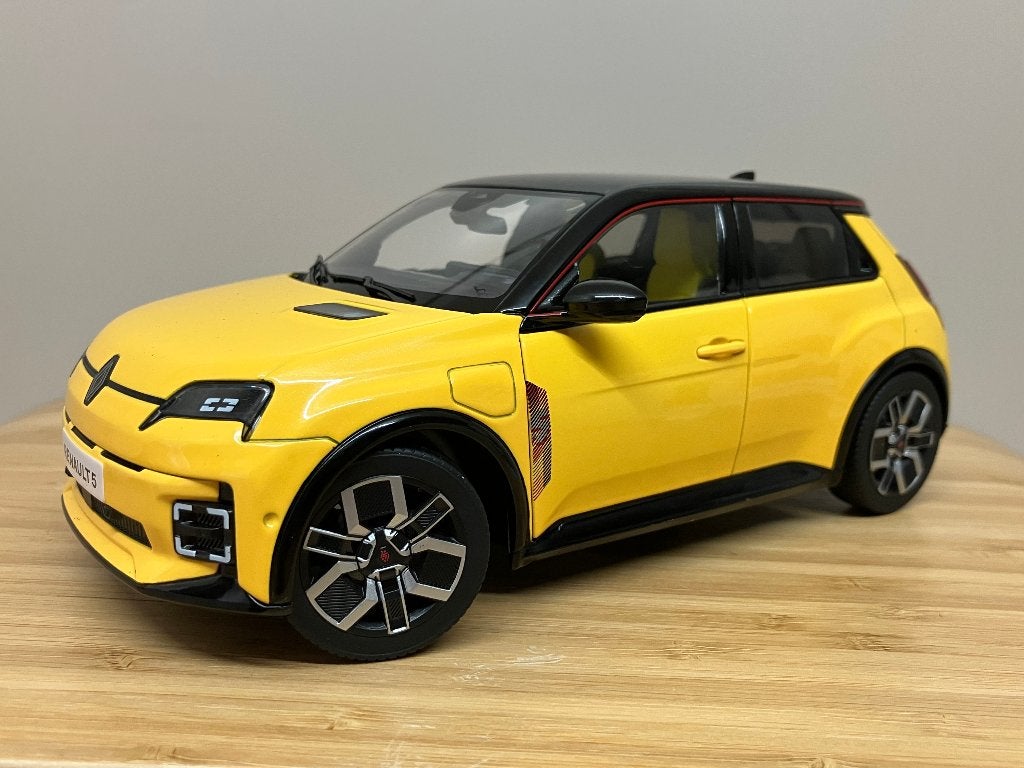 Renault 5 Cinqeu E-Tech 100% Electric 2024  geel 1/18 Norev, Ophalen of Verzenden, Nieuw, Auto, Norev