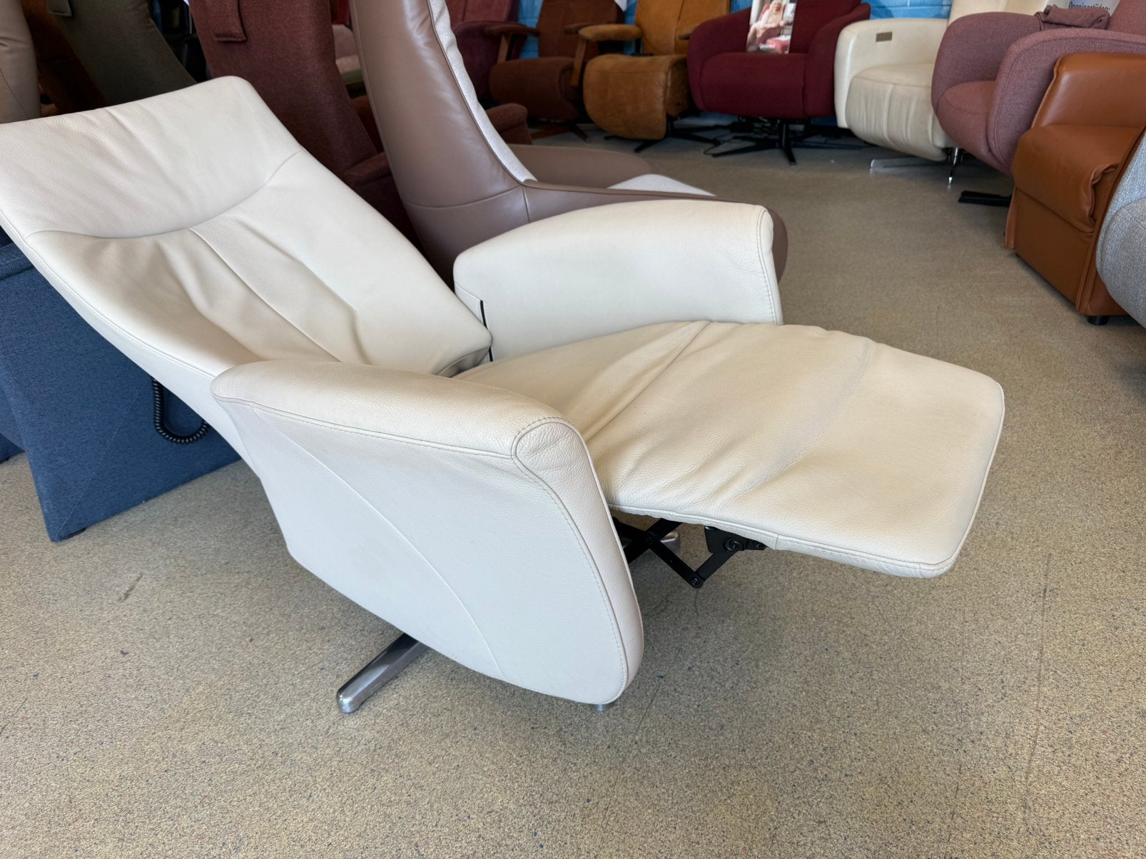 De Toekomst relaxfauteuil relax stoel gratis bezorgd, Leer, Ophalen of Verzenden, Zo goed als nieuw, Rukm 100 top merken in alle kleuren en maten