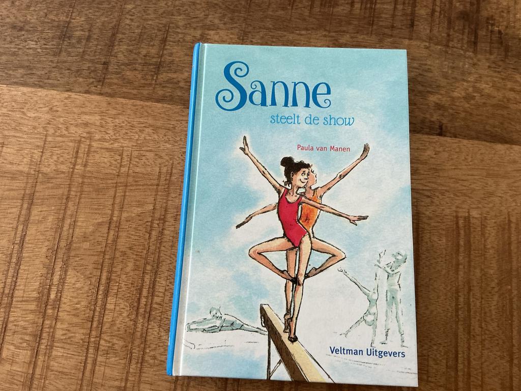 Sanne steelt de show - Paula van Manen (kinderboek), Ophalen of Verzenden, Zo goed als nieuw, Fictie