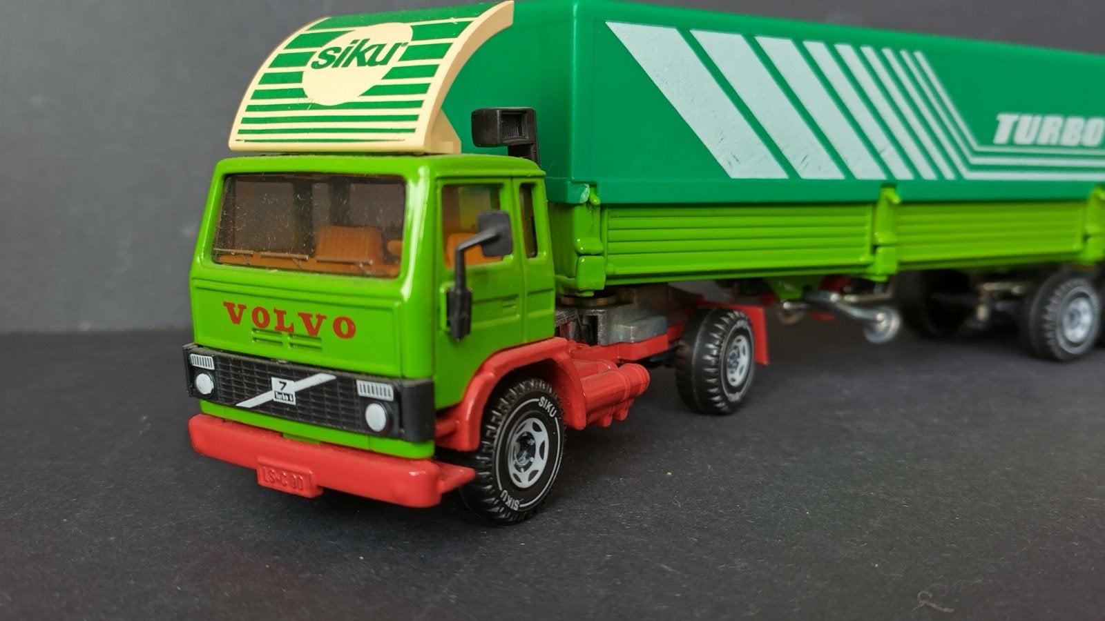 Volvo F7 Turbo Express 1:55 Siku 3116 Pol, SIKU, Verzenden, Zo goed als nieuw, Bus of Vrachtwagen