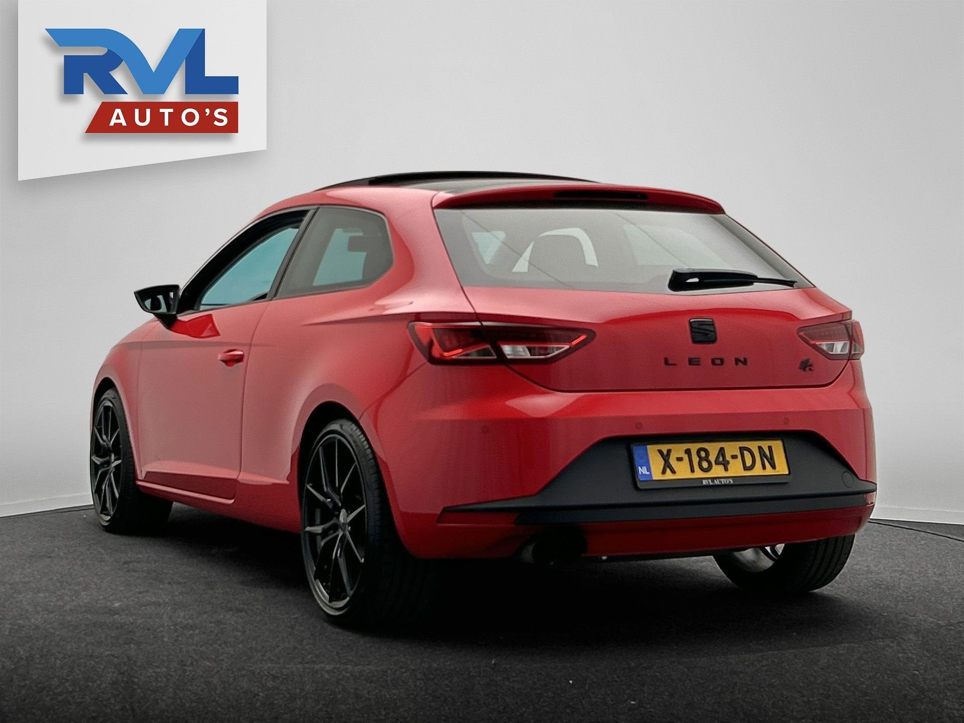 Seat Leon SC 1.8 TSI FR Business 180PK | Panoramadak | Stoel, Auto's, Seat, Gebruikt, 4 cilinders, Leon, Leder en Stof