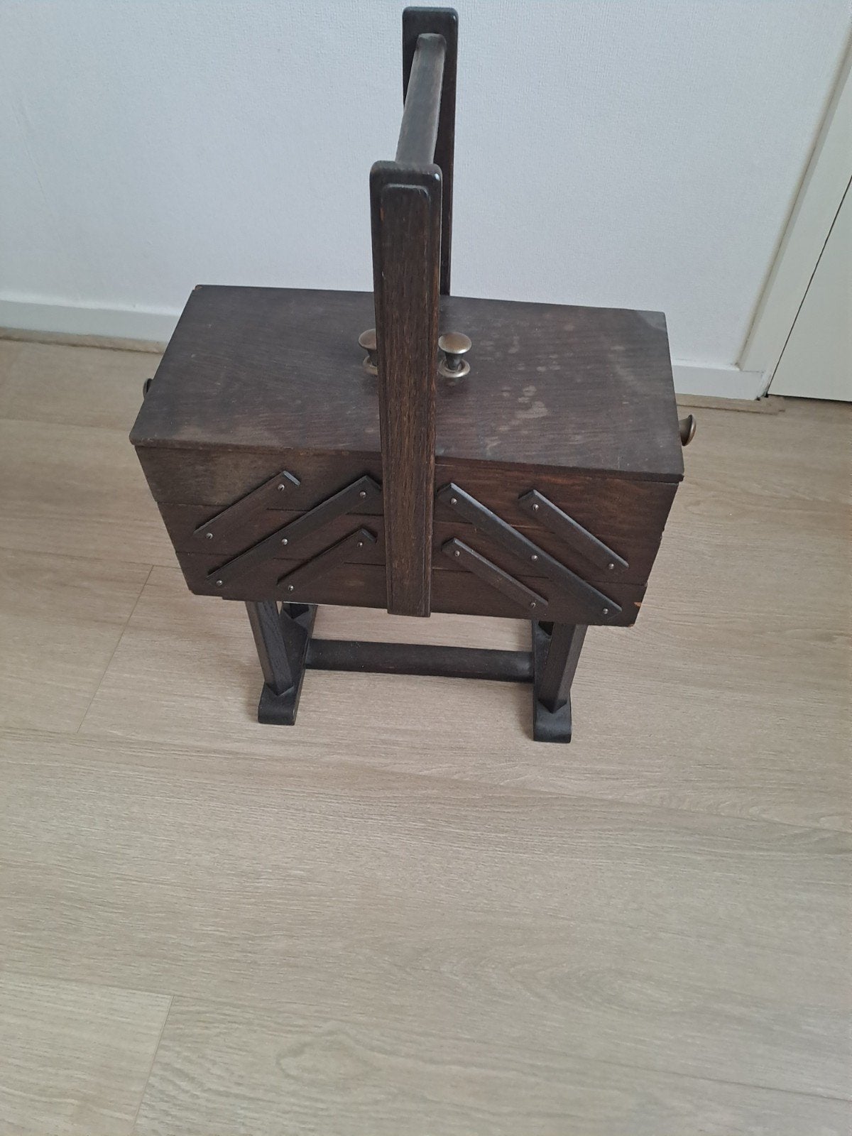 Vintage houten naaidoos met harmonica-uitklap, Ophalen of Verzenden