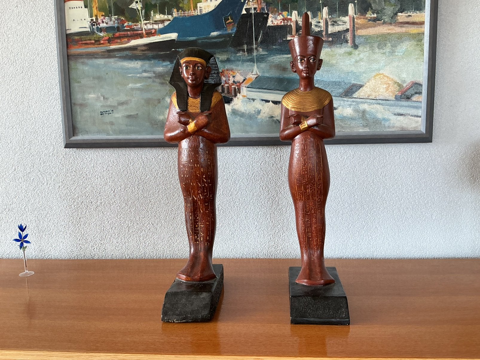 Twee Egyptische beelden uit de oudheid, Verzenden