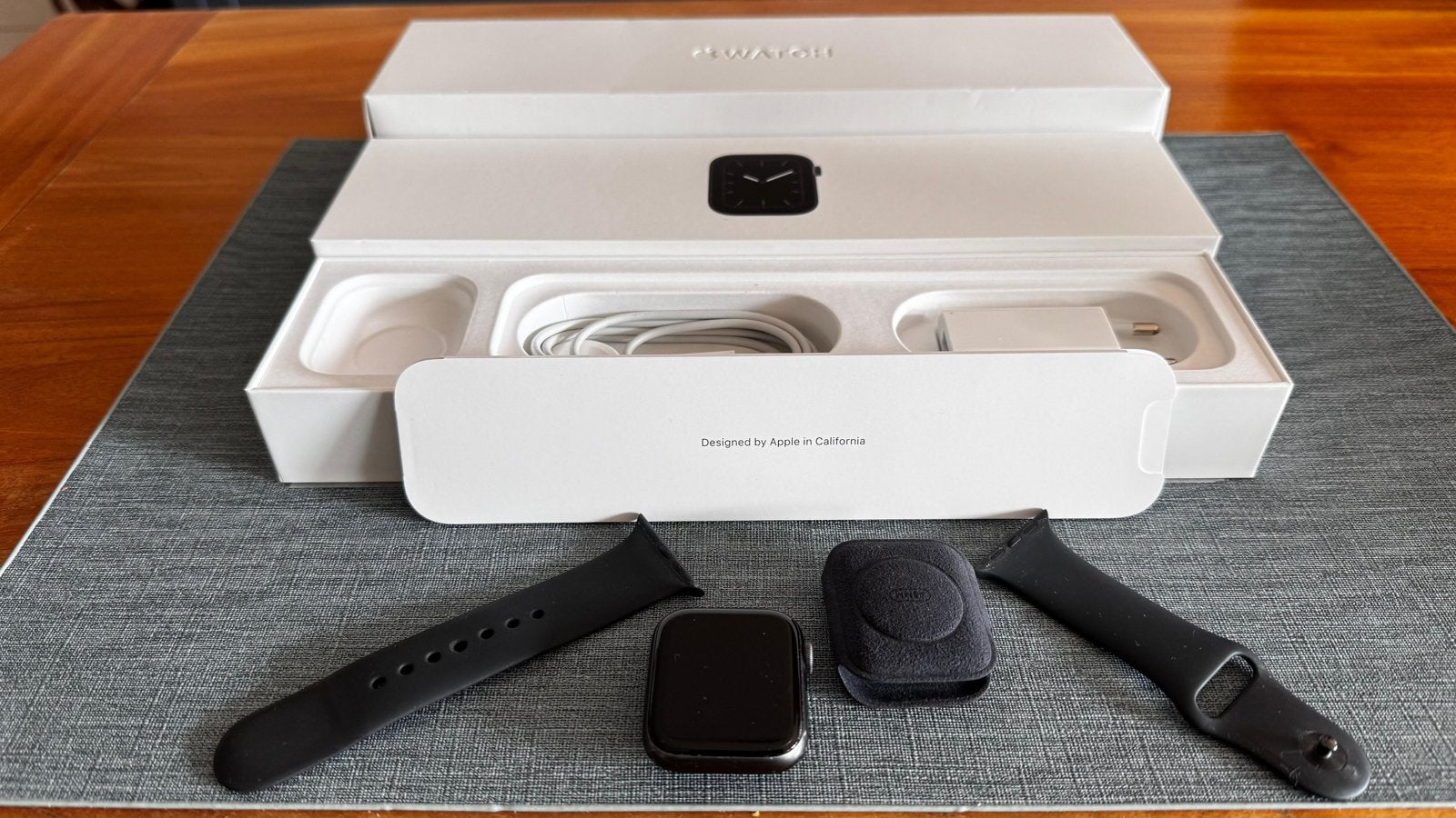 Apple Watch Series 5 44mm Space Gray, Afstand, IOS, Ophalen of Verzenden, Zo goed als nieuw