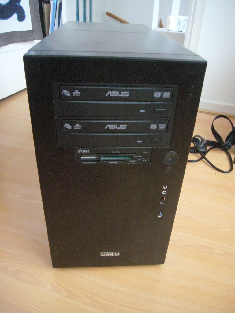 Desktop met SSD, extra HD en Windows 10 (tot okt 2027!), Ophalen, Gebruikt, Custom Built, HDD