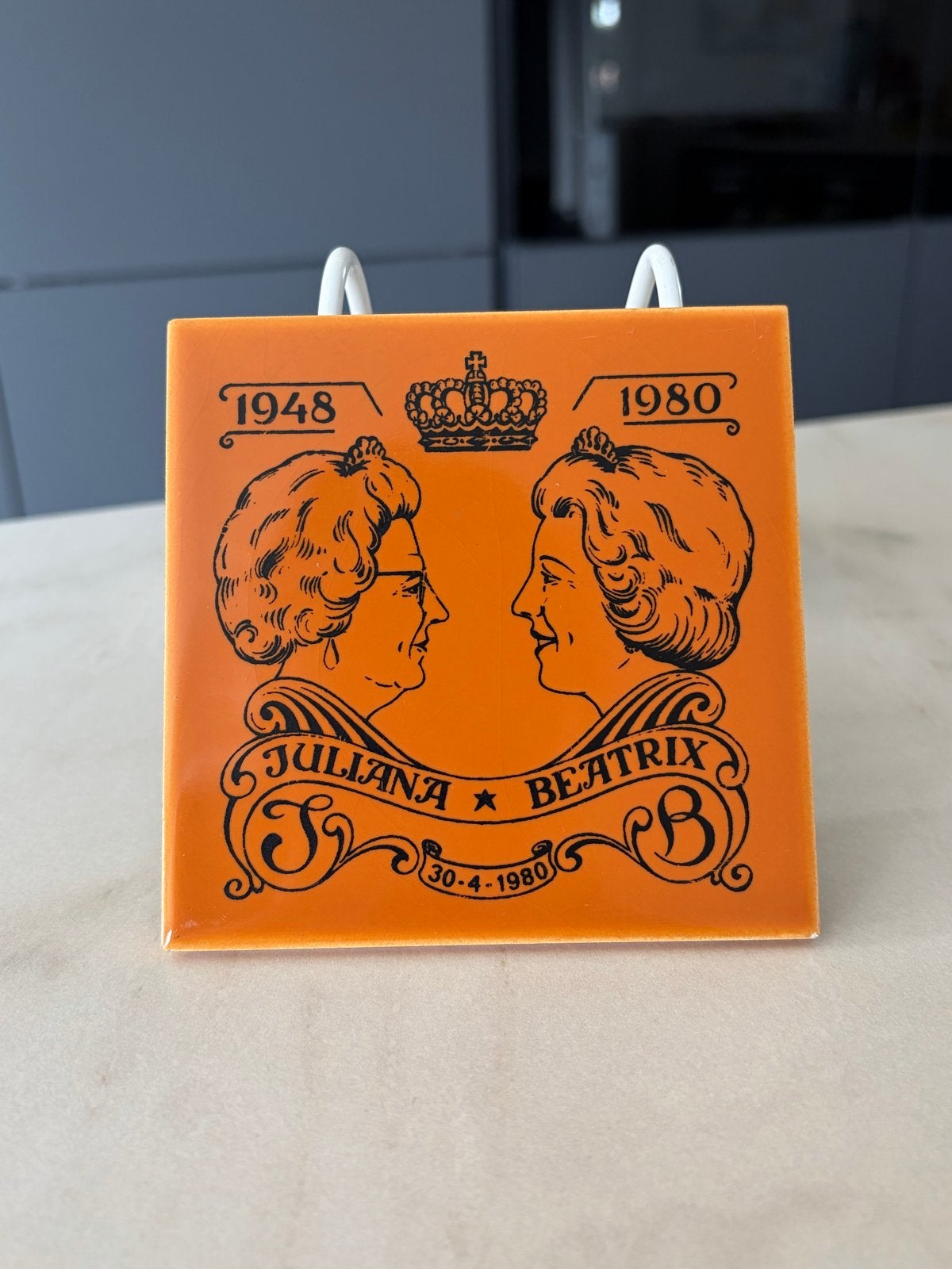 Tegel Juliana Beatrix inhuldiging 1980 Mosa Holland, Ophalen of Verzenden