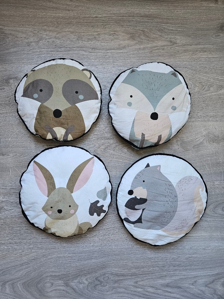 Kussentjes bosdieren (4 stuks), Kinderen en Baby's, Kinderkamer | Inrichting en Decoratie, Overige merken, Kleed of Kussen, Ophalen of Verzenden