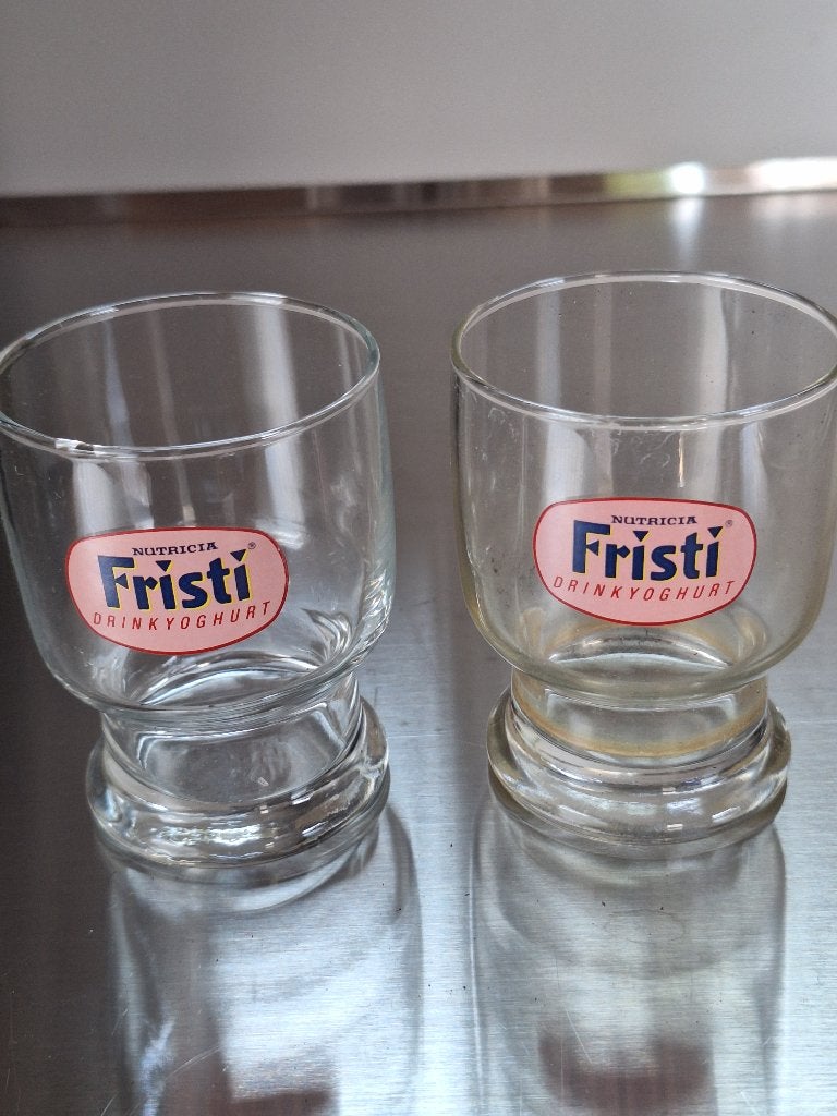 FRISTI glazen 2 stuks, Ophalen of Verzenden, Zo goed als nieuw, Overige typen
