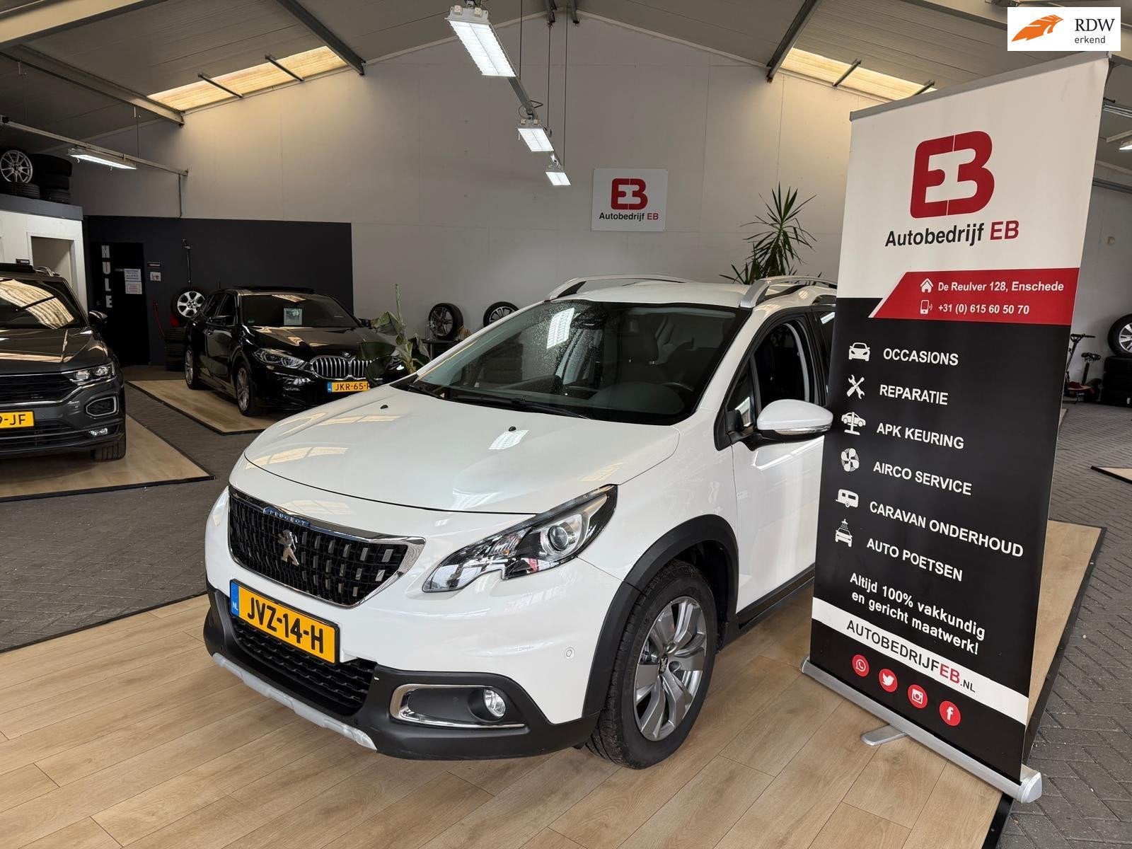 Peugeot 2008 1.2 PureTech Allure- automaat-, Auto's, Peugeot, Automatische klimaatregeling, Euro 6, 1199 cc, 1165 kg